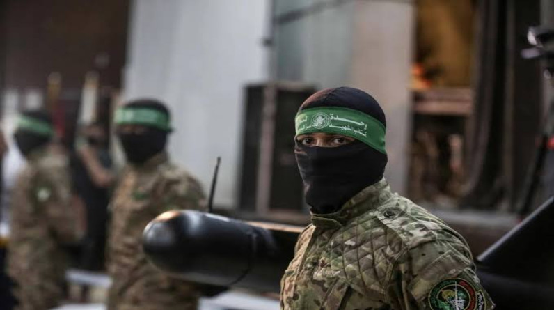 حماس: مقترح باريس يتضمن انسحاب قوات الاحتلال وتمكين عودة النازحين